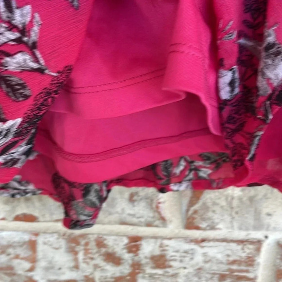 Torrid Pink Floral Flutter Sleeve Tiered Blouse - Picture 12 of 12